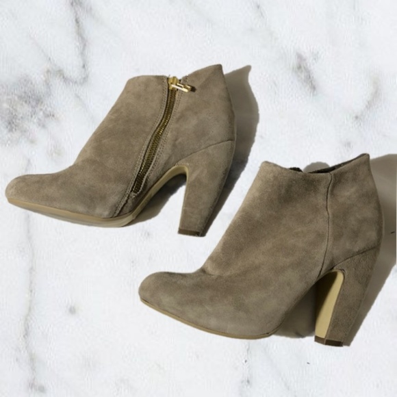 steve madden taupe suede boots